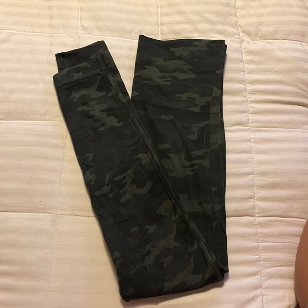 Camo Spanx leggings